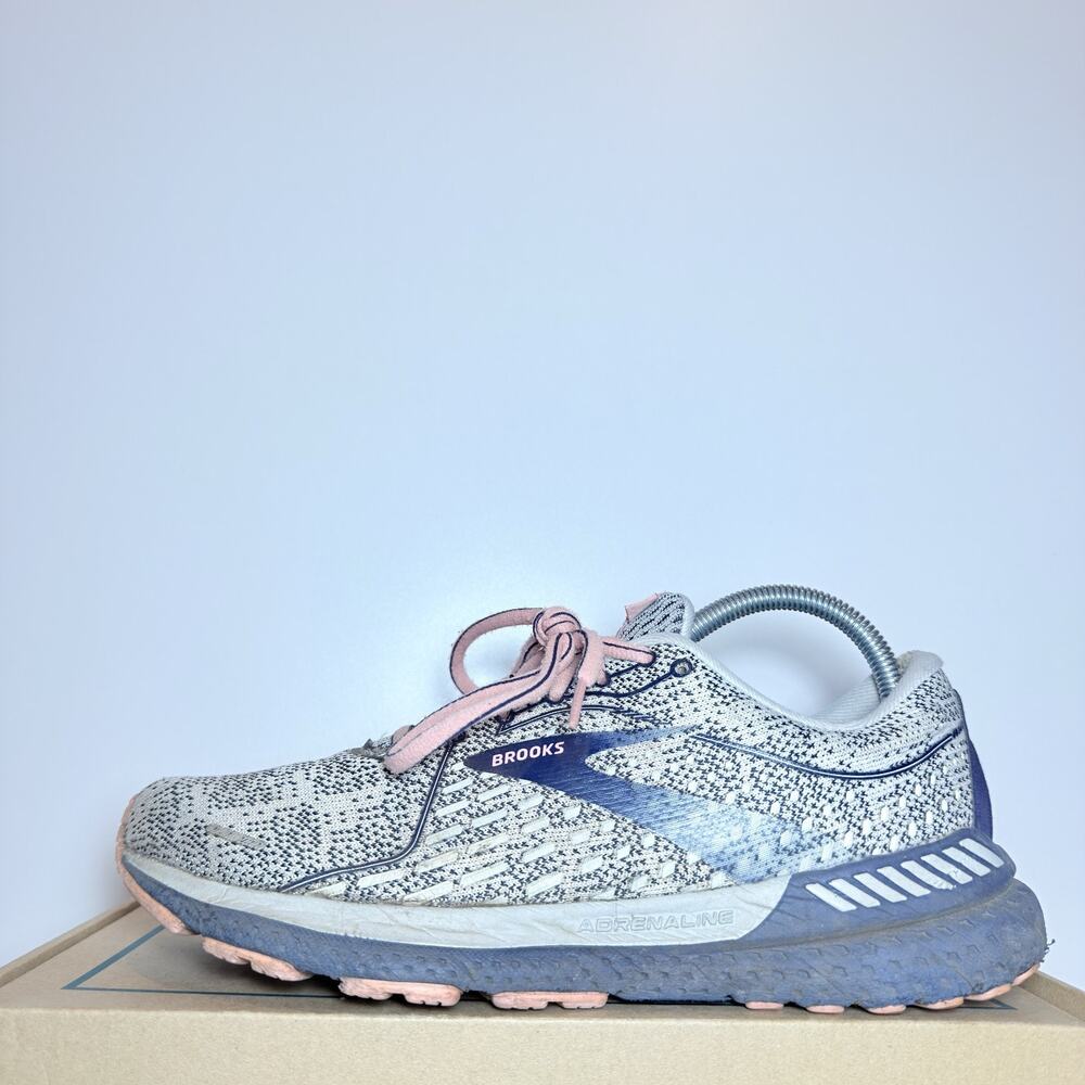 Brooks Womens 9.5 Adrenaline GTS 21 Road Running Shoes Gray Pink Sneakers Gym